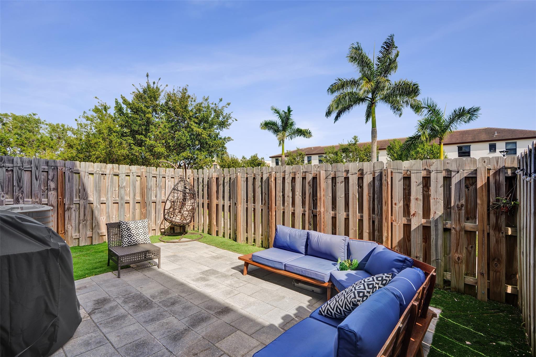 Via Ventura - Residential Lease