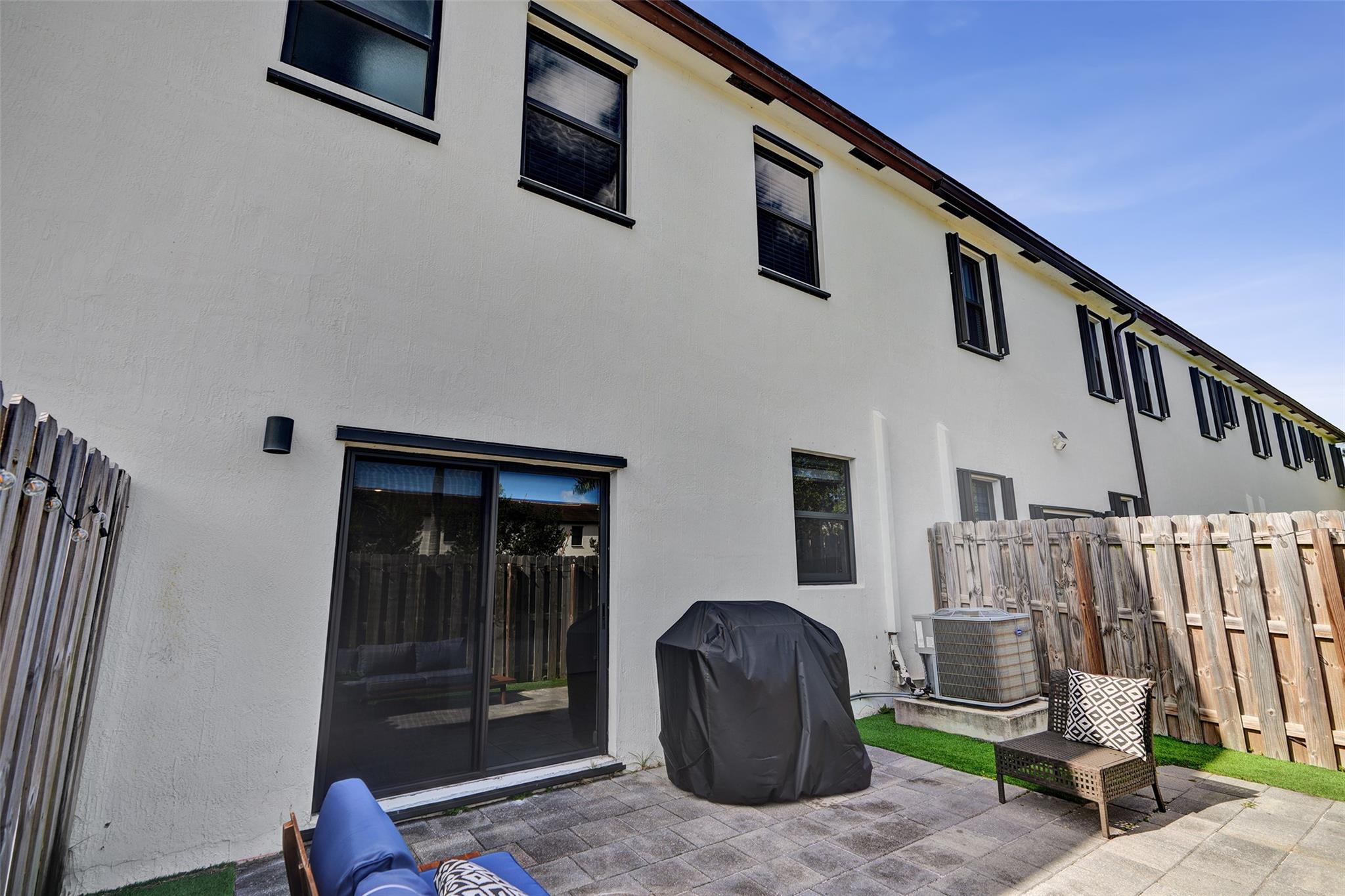 Via Ventura - Residential Lease