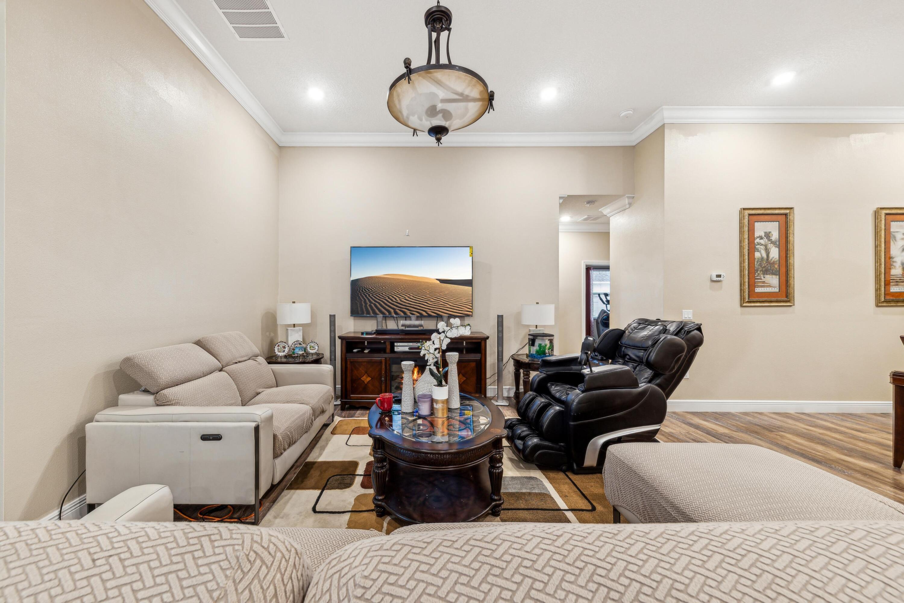 Southbend, South Bend - Residential Lease