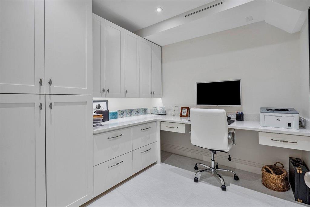 TWENTY ONE HUNDRED CONDO - Residential