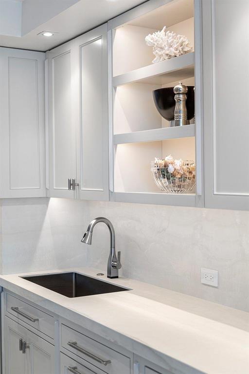 TWENTY ONE HUNDRED CONDO - Residential