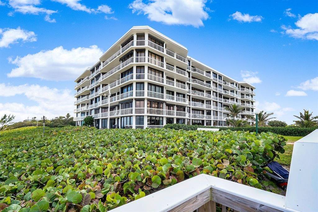 TWENTY ONE HUNDRED CONDO - Residential