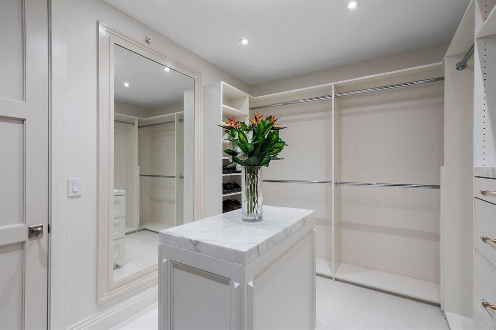 TWENTY ONE HUNDRED CONDO - Residential