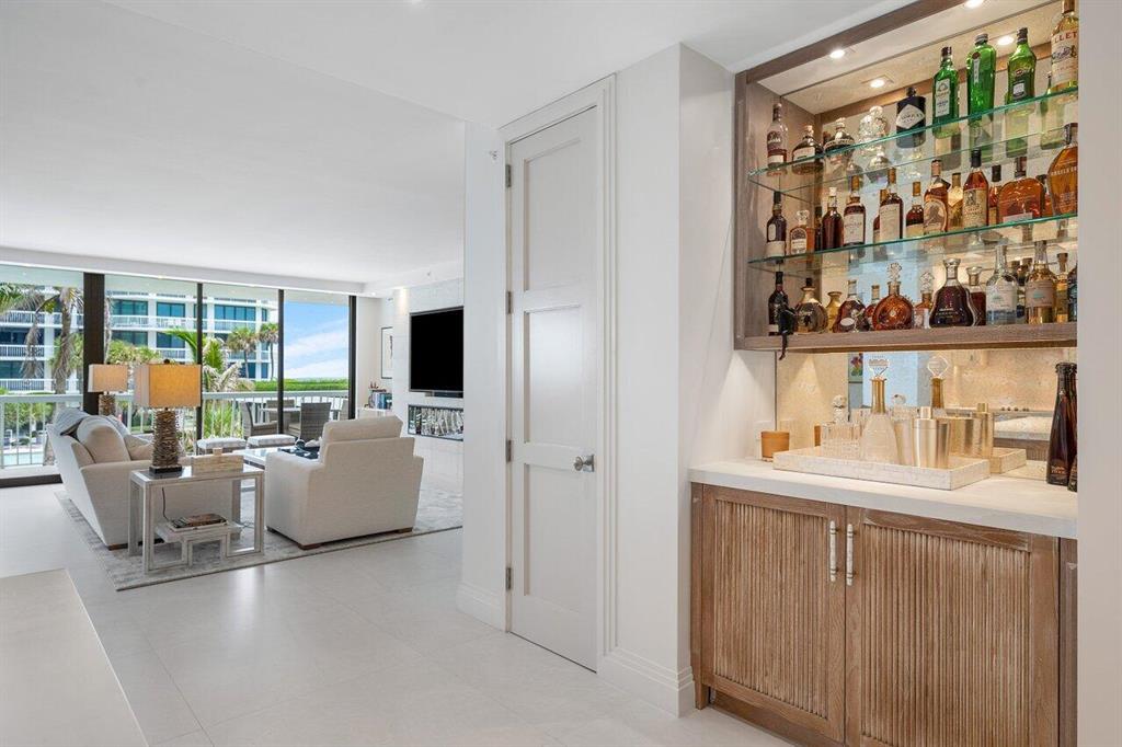 TWENTY ONE HUNDRED CONDO - Residential