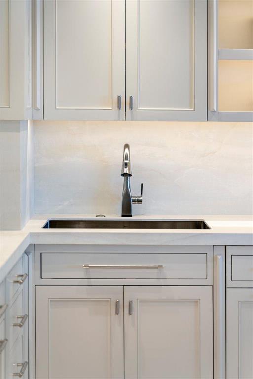 TWENTY ONE HUNDRED CONDO - Residential