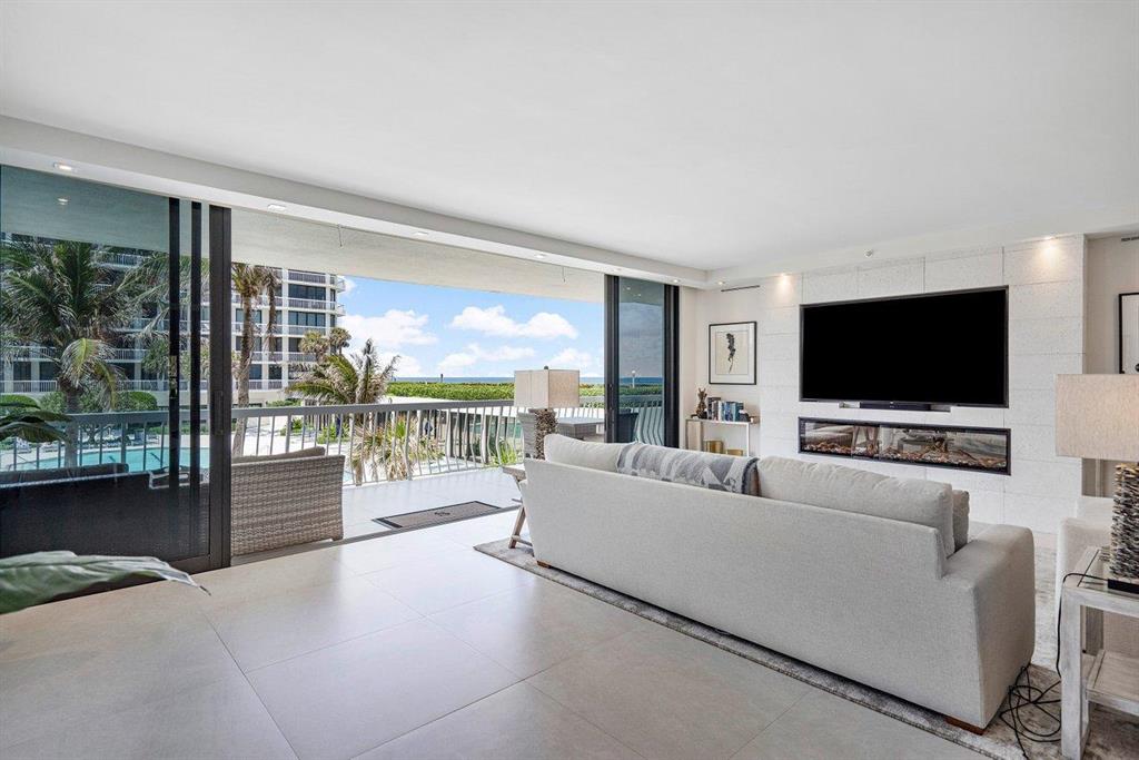 TWENTY ONE HUNDRED CONDO - Residential