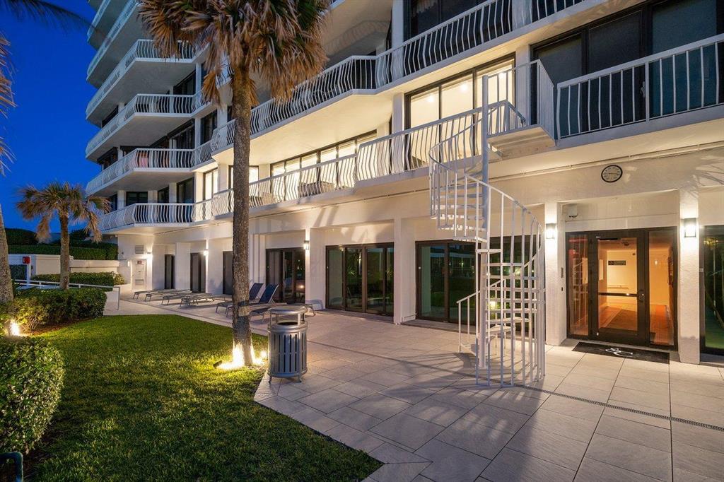 TWENTY ONE HUNDRED CONDO - Residential