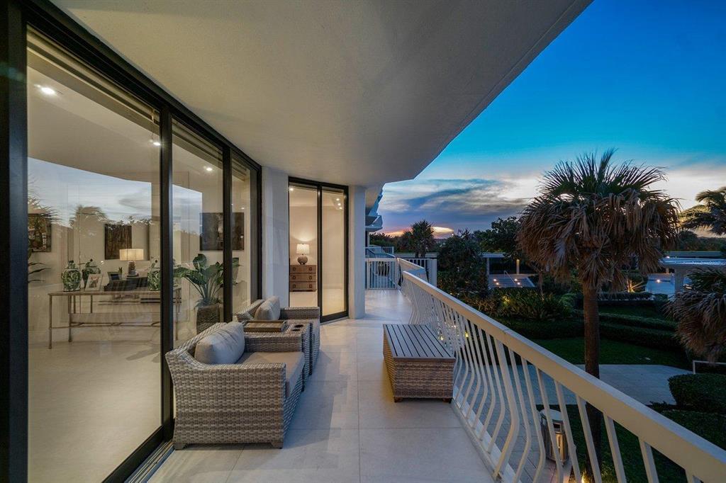 TWENTY ONE HUNDRED CONDO - Residential