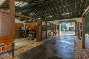 GRAND PRIX FARMS - Residential