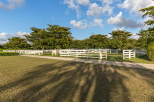 GRAND PRIX FARMS - Residential