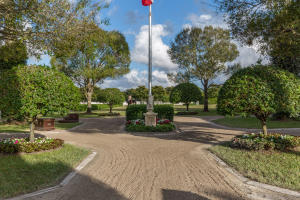 GRAND PRIX FARMS - Residential