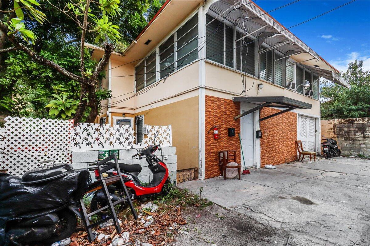 BRICKELL RIVERVIEW - Commercial Sale