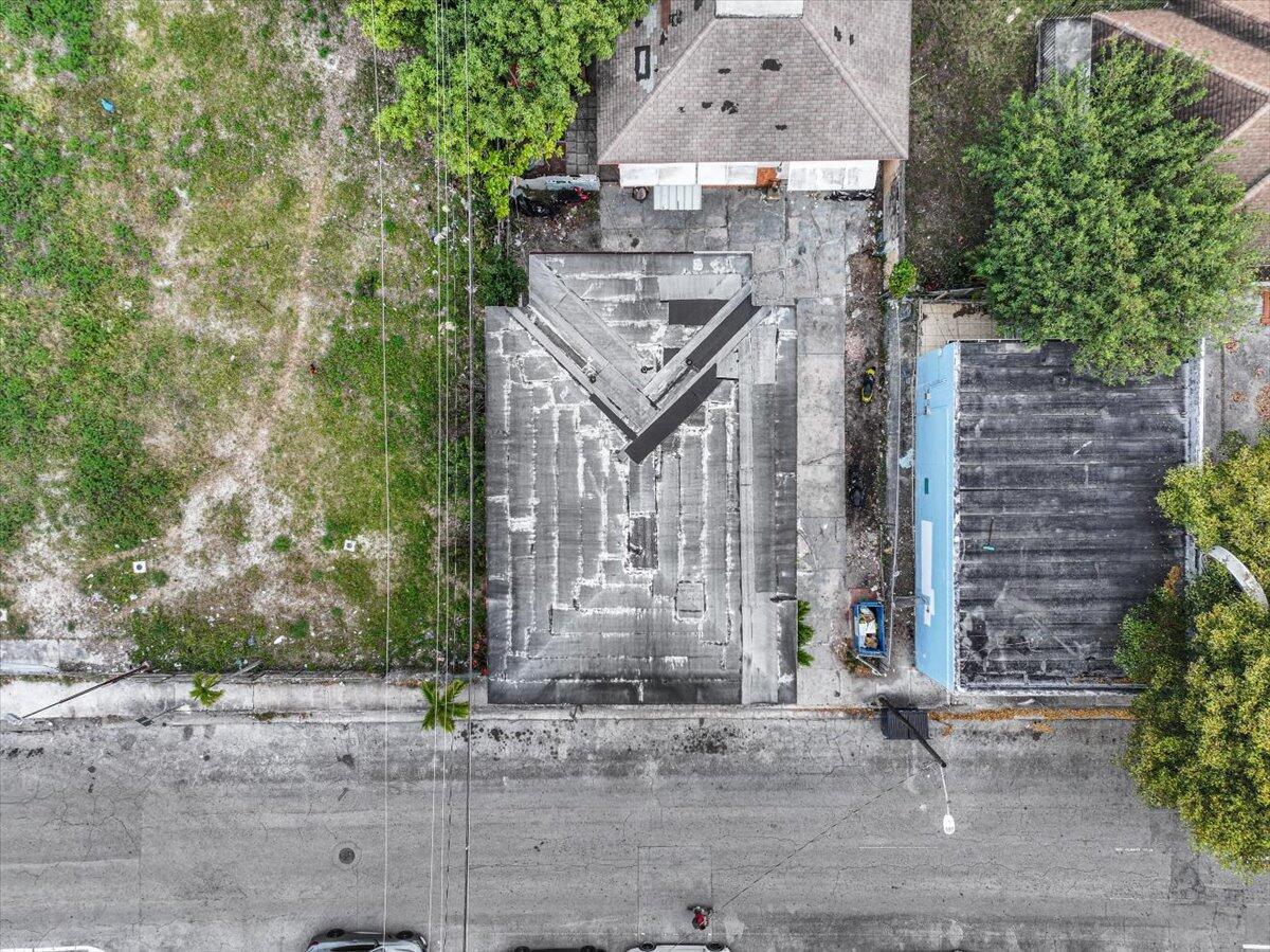 BRICKELL RIVERVIEW - Commercial Sale