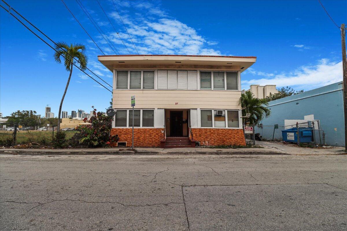 BRICKELL RIVERVIEW - Commercial Sale