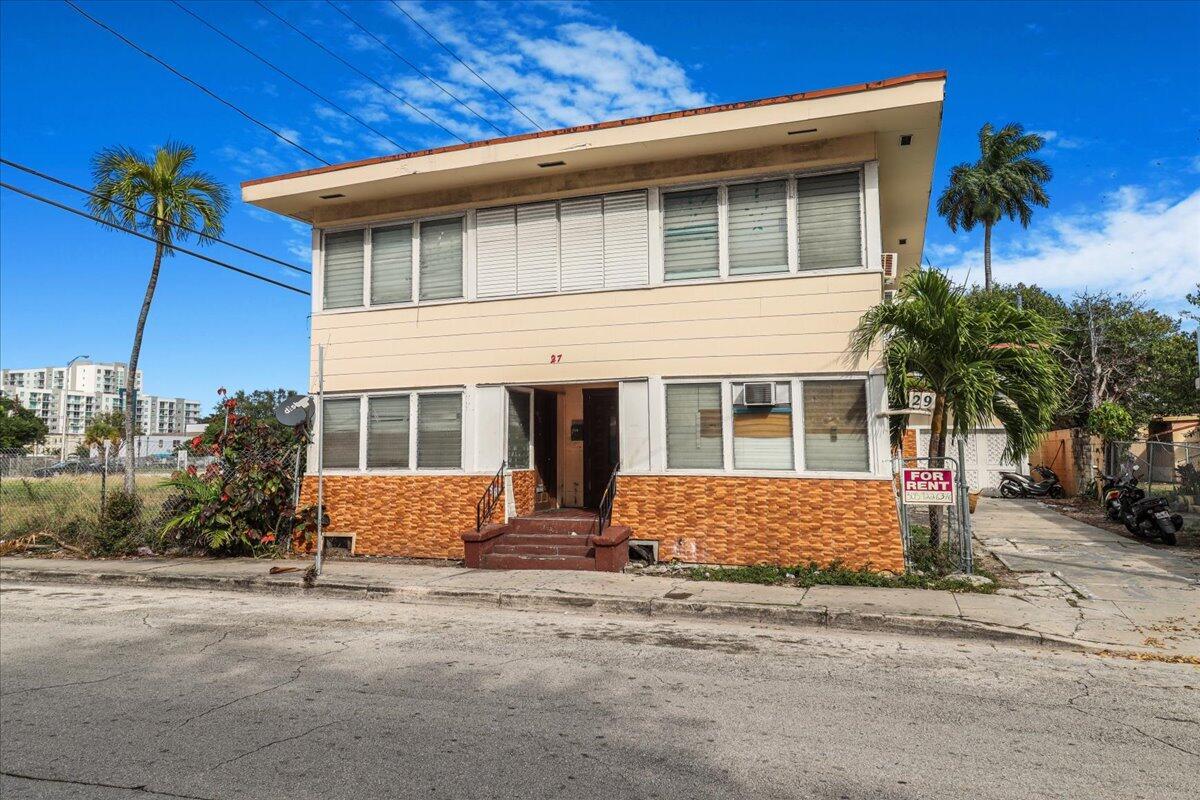 BRICKELL RIVERVIEW - Commercial Sale