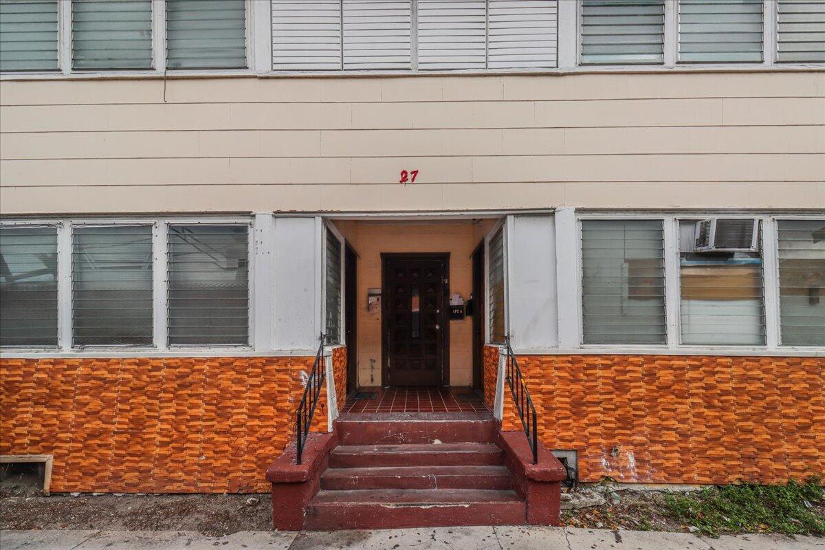 BRICKELL RIVERVIEW - Commercial Sale