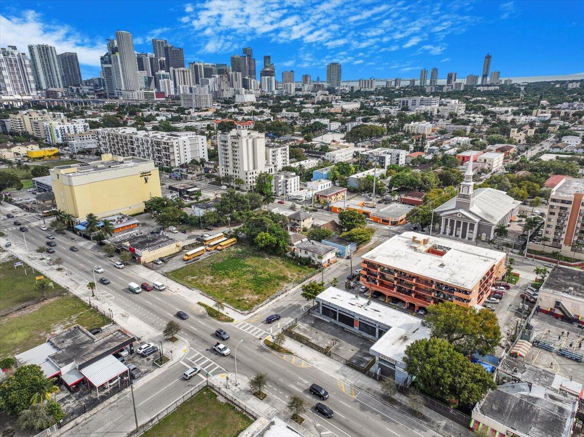 29 SW 9th Avenue