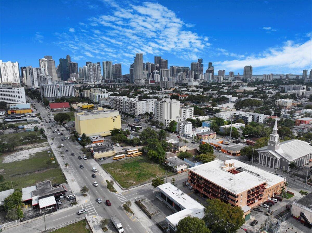 29 SW 9th Avenue