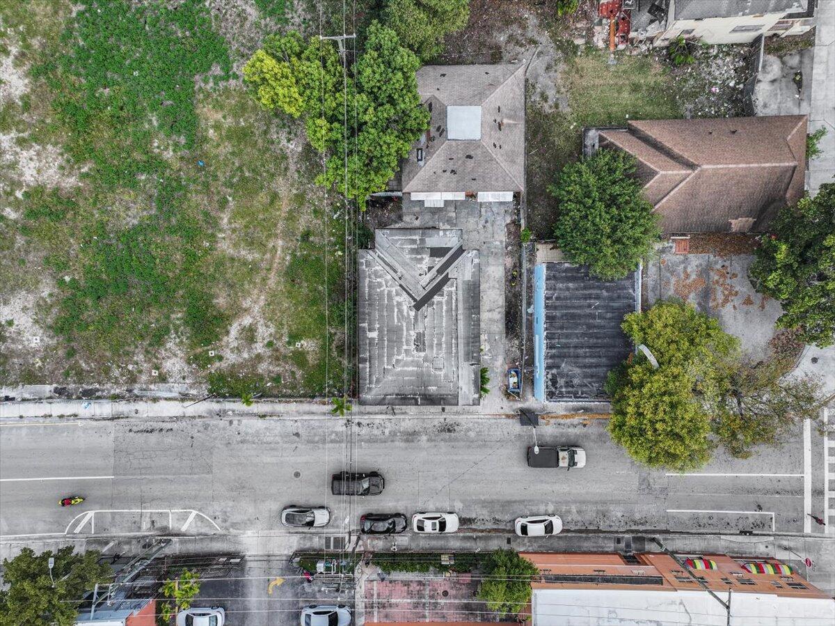 BRICKELL RIVERVIEW - Commercial Sale