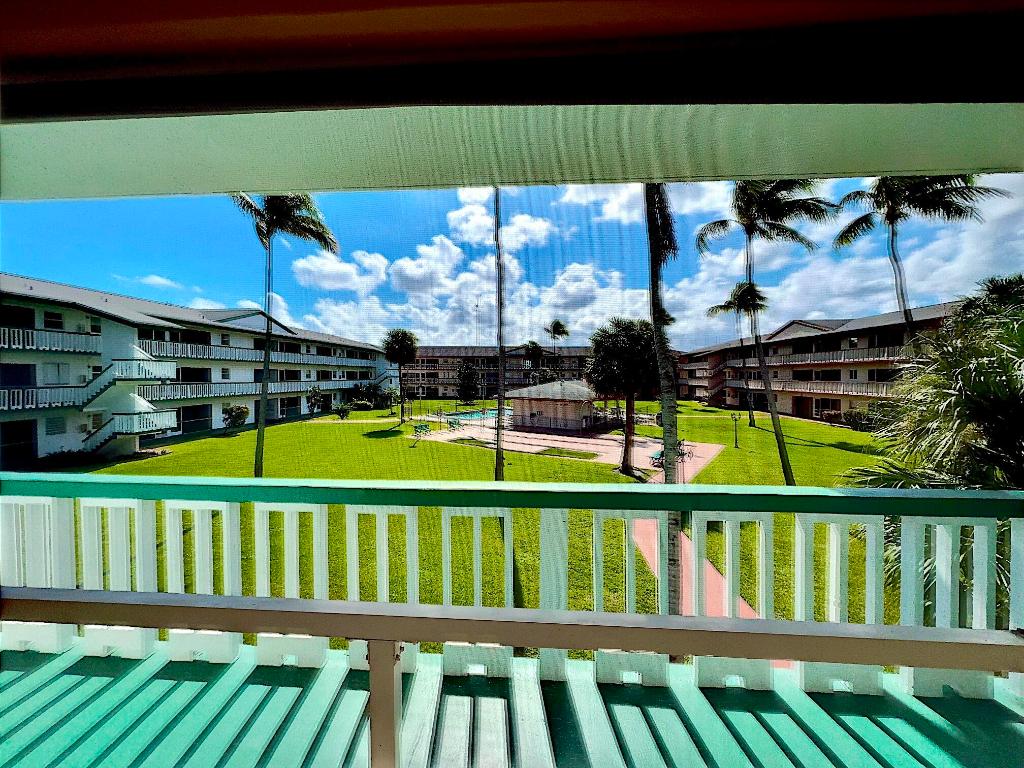 BEVERLY HILLS CONDO NUMBER SEVEN - Residential