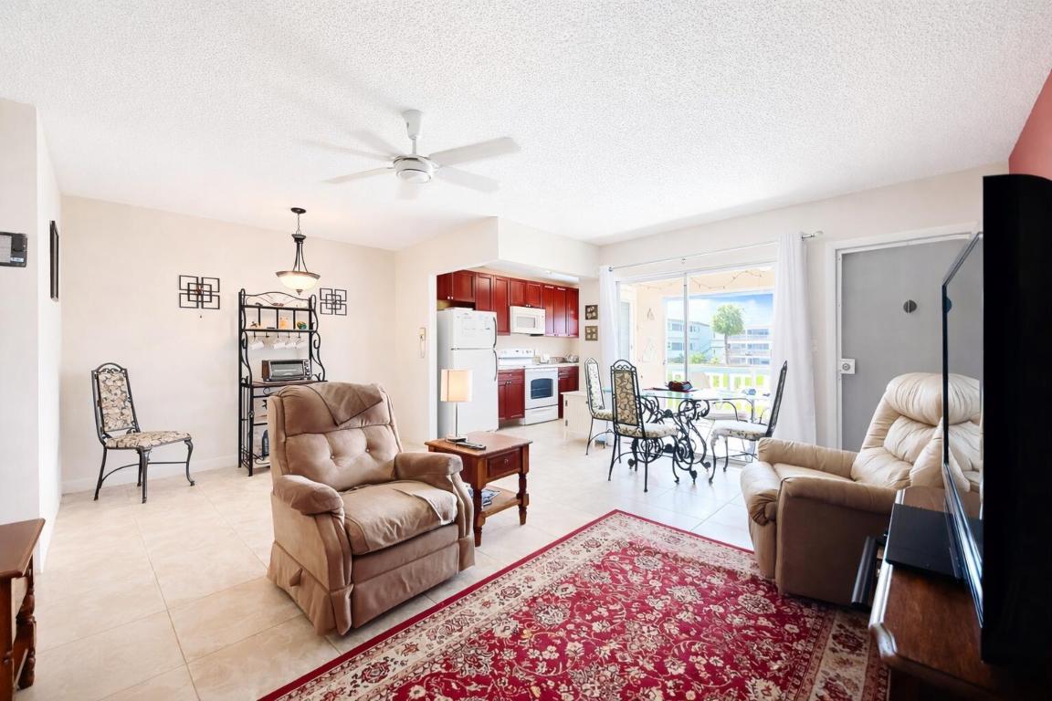 5300 Washington Street I206