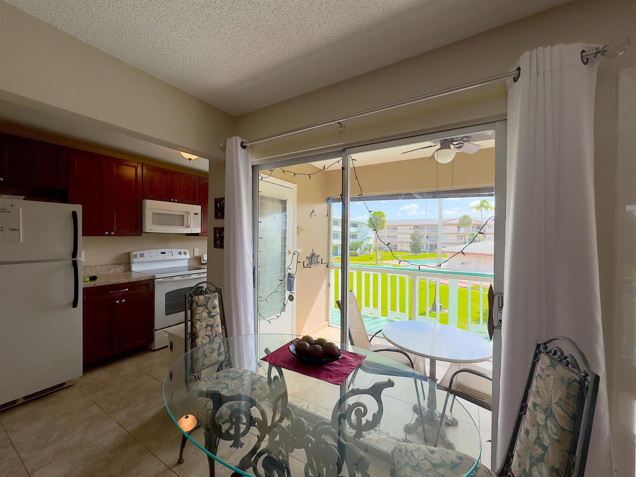BEVERLY HILLS CONDO NUMBE - Residential