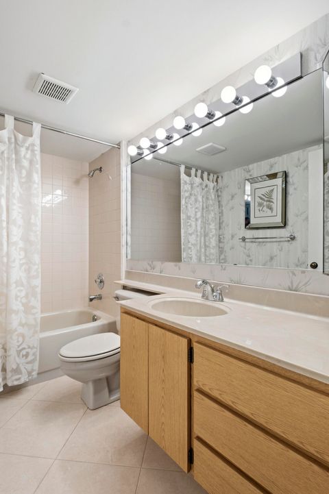 Tiny photo for 6145 Balboa Circle #103, Boca Raton, FL 33433 (MLS # B26025141)