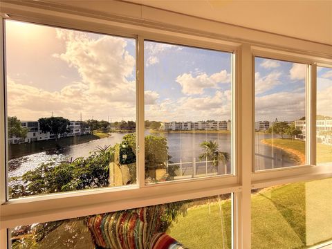 A home in Deerfield Beach