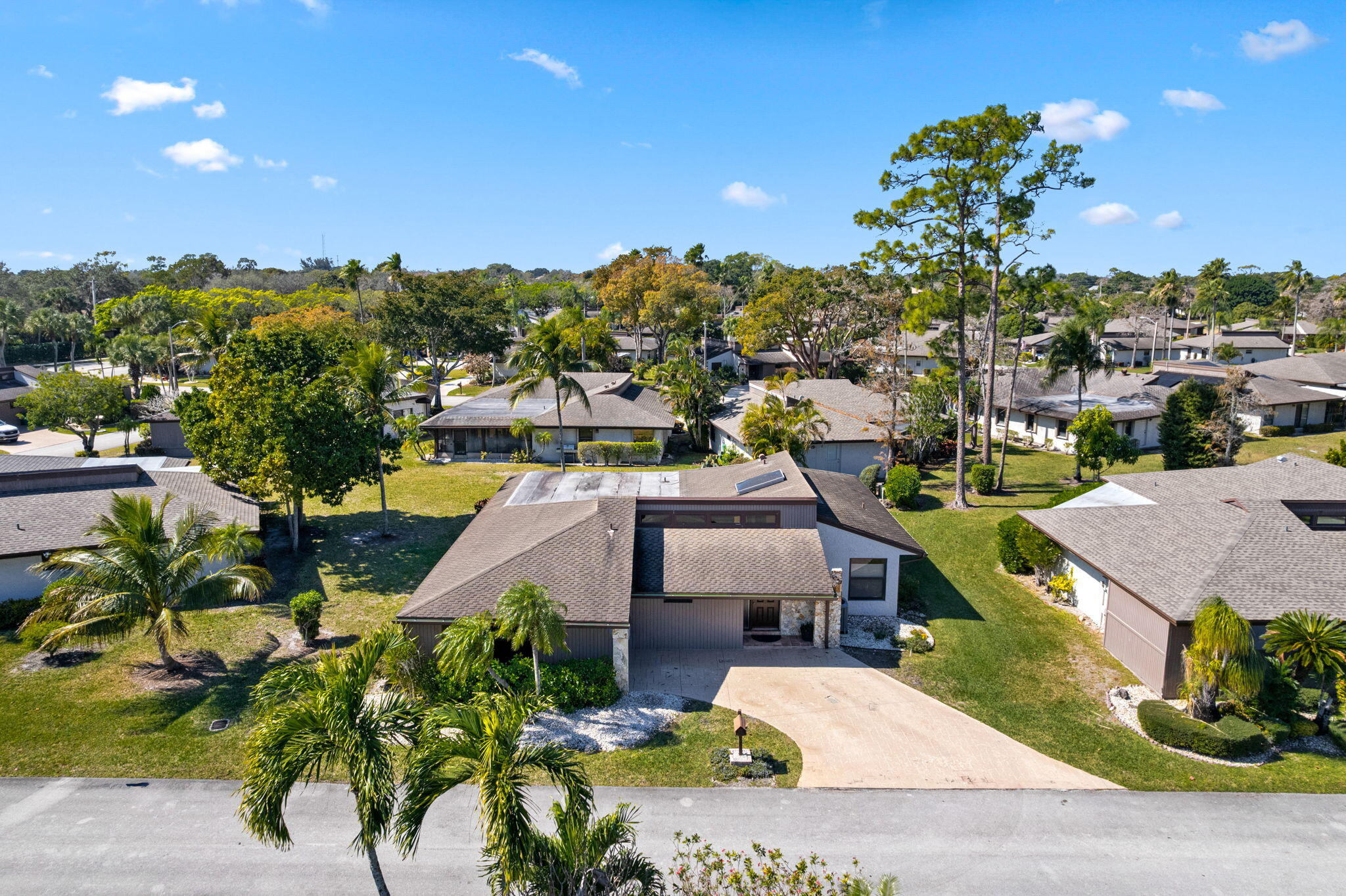 PINES AT WOODMONT CONDO - Residential