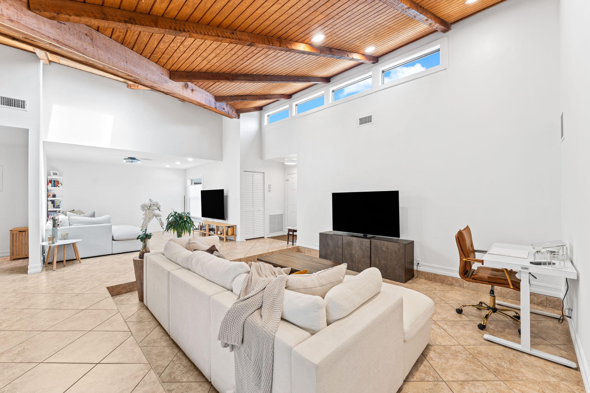 PINES AT WOODMONT CONDO - Residential