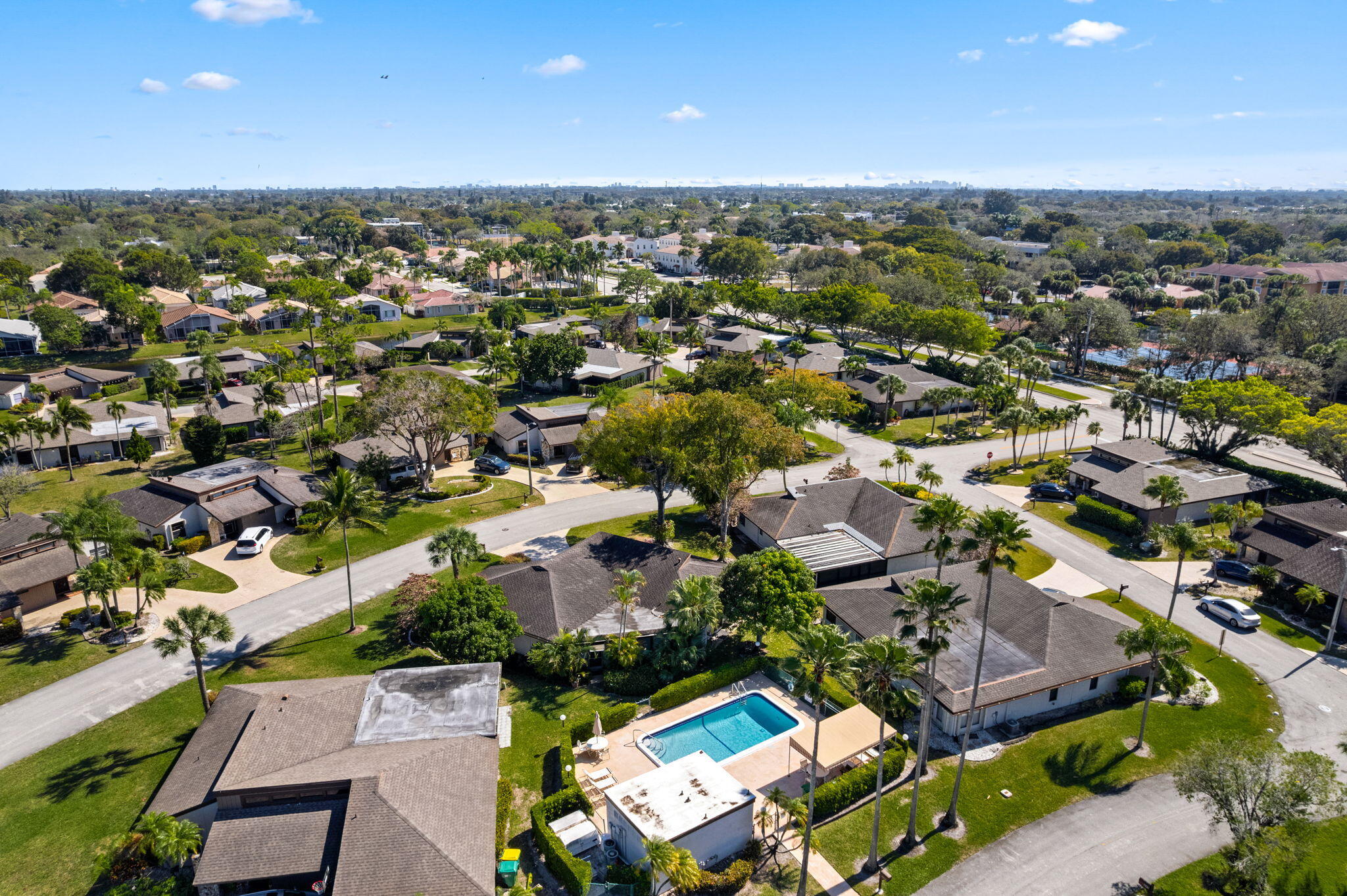 PINES AT WOODMONT CONDO - Residential