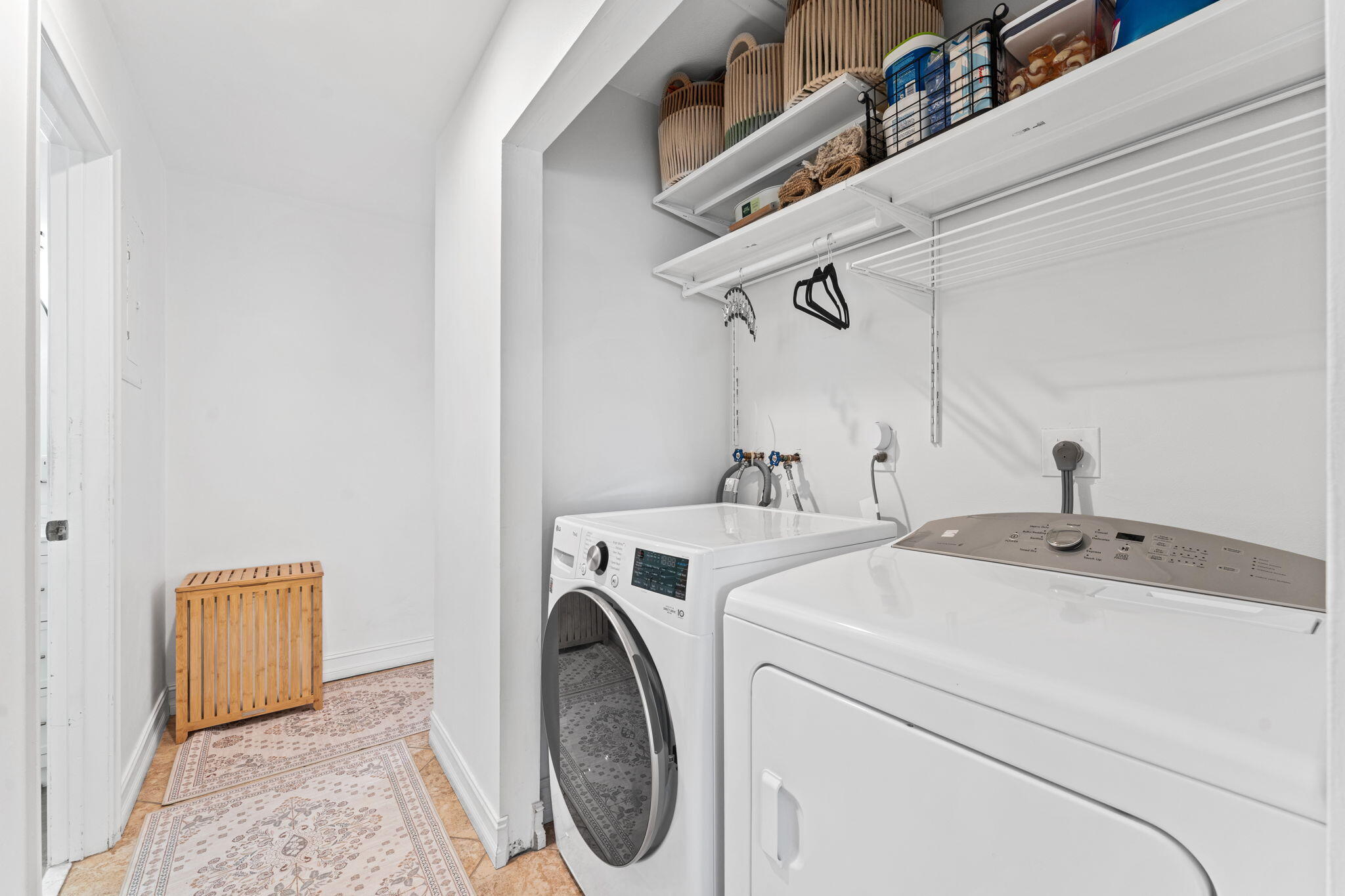 PINES AT WOODMONT CONDO - Residential