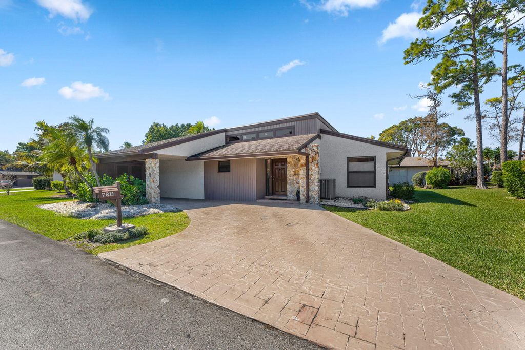 Photo of 7811 Beechfern Circle #26, Tamarac, FL 33321 (MLS # R11162997)