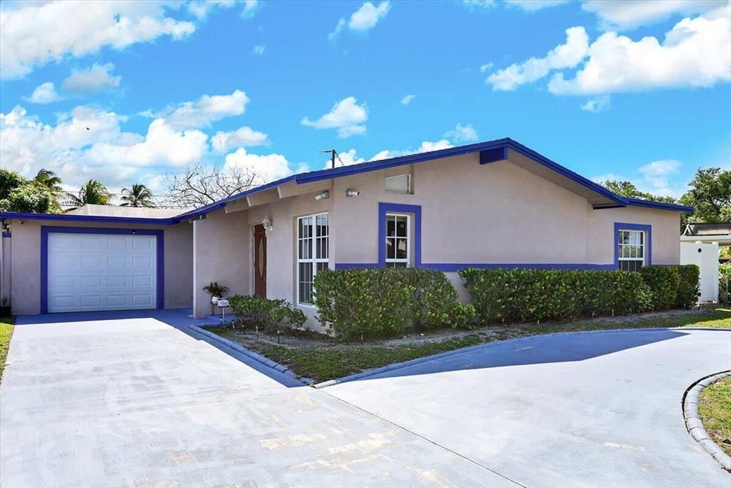 Photo of 506 Ontario Place, West Palm Beach, FL 33409 (MLS # R10787123)