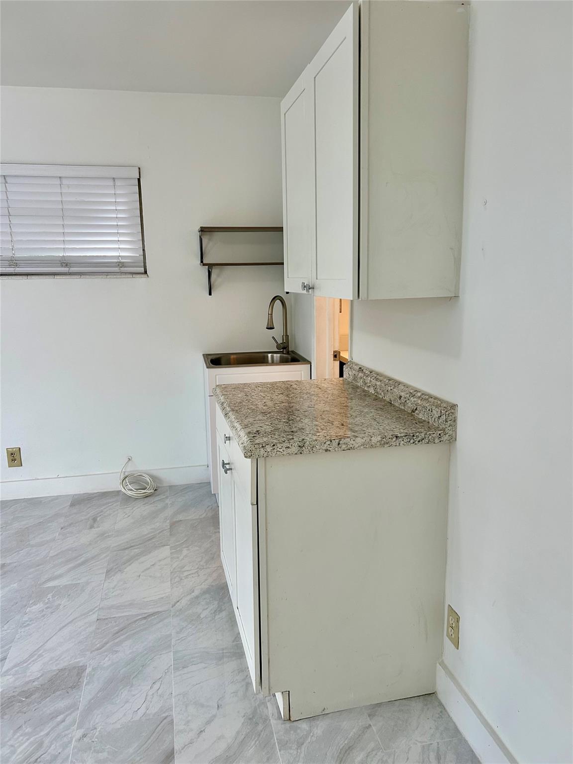 Pompano Shores 27-47 B - Residential Lease