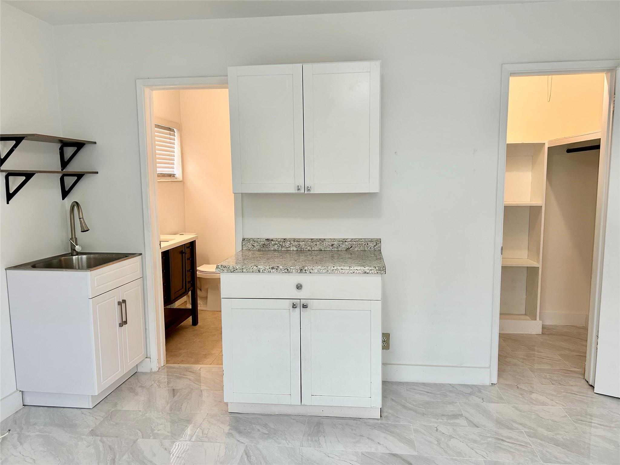 Pompano Shores 27-47 B - Residential Lease