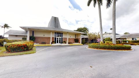 A home in Lake Worth