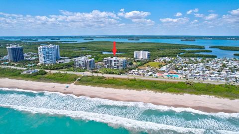 A home in Hutchinson Island