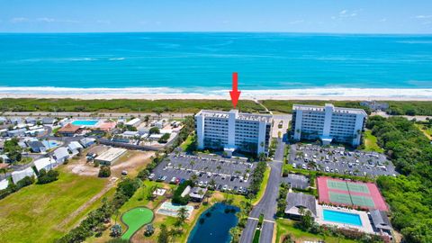 A home in Hutchinson Island