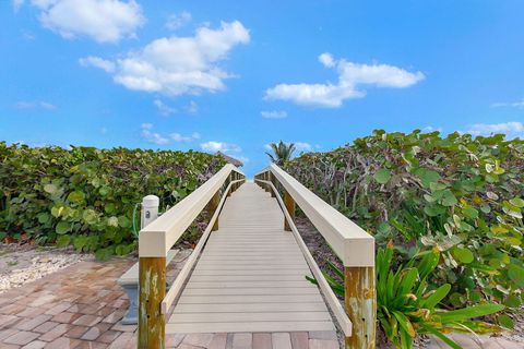 A home in Hutchinson Island