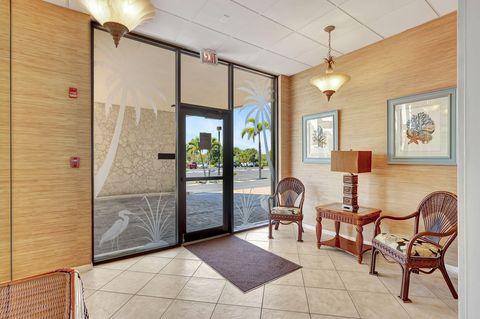 A home in Hutchinson Island