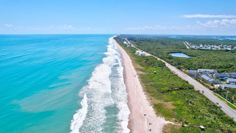 A home in Hutchinson Island