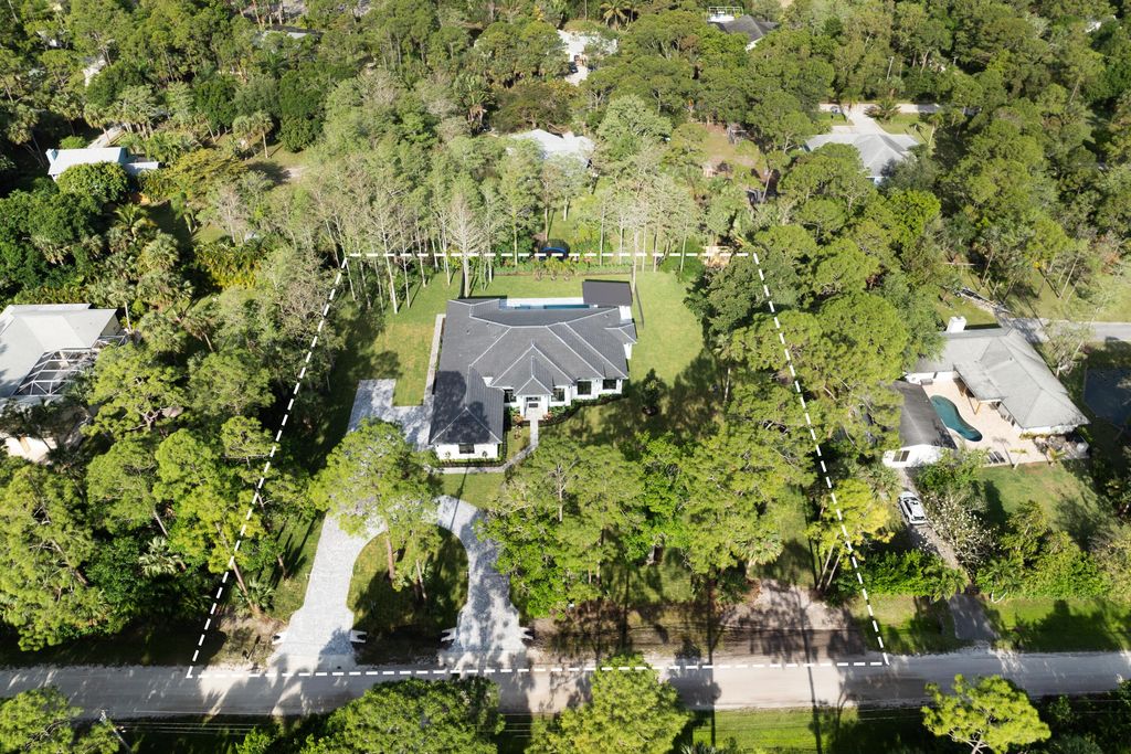 Photo of 15383 83rd Way N, Palm Beach Gardens, FL 33418 (MLS # R11079117)