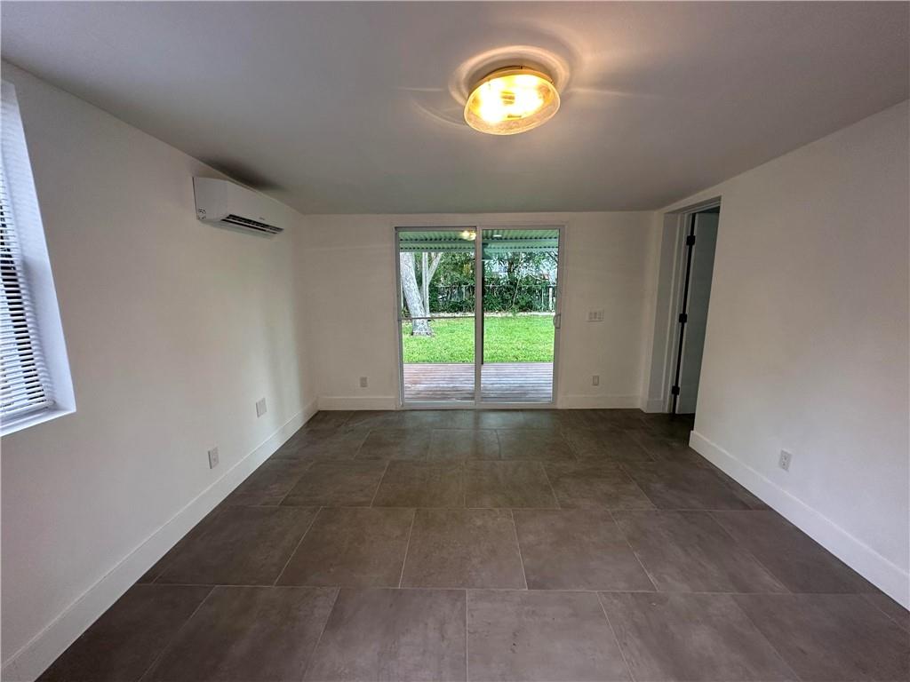 Ojus Park - Residential Lease