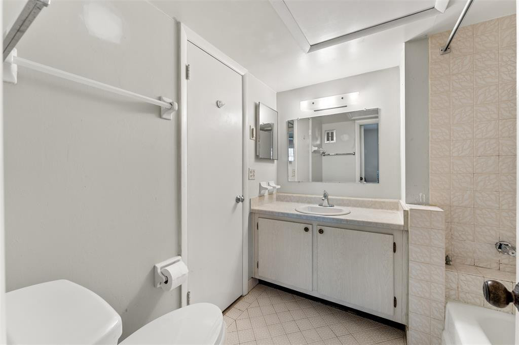 Oakland Grove Village - Residential