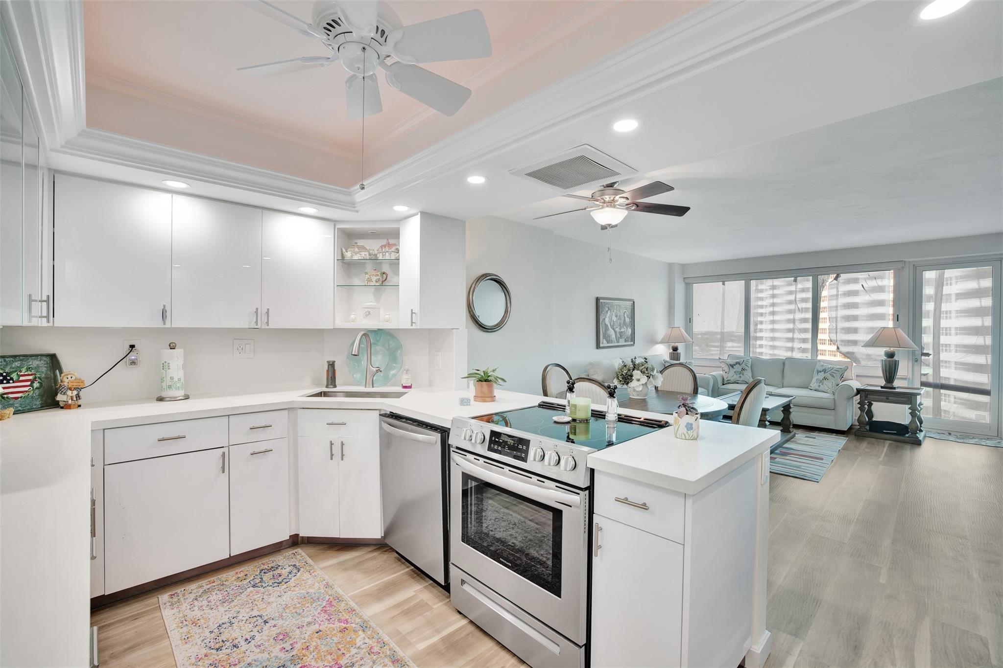 Coral Ridge Towers - Residential
