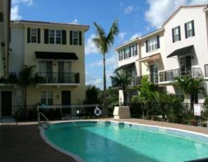 GREENWICH - Residential Lease