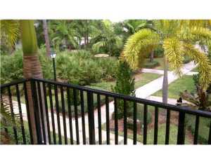 GREENWICH - Residential Lease