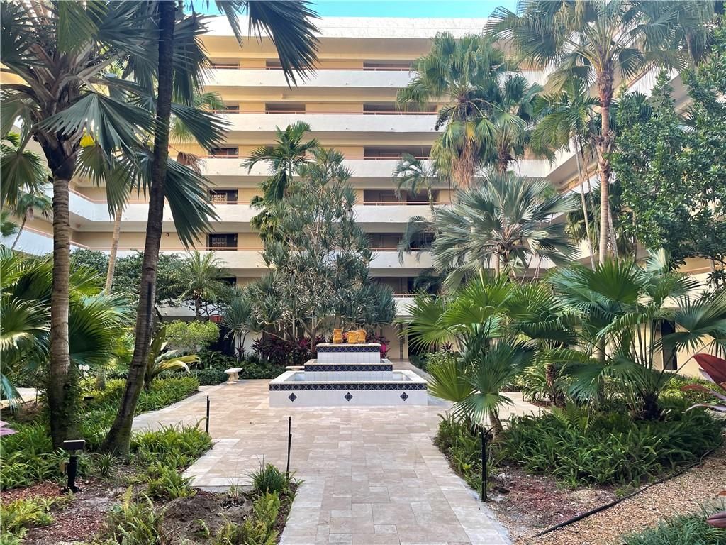 Photo of 23200 Camino Del Mar #402, Boca Raton, FL 33433 (MLS # F10312756)