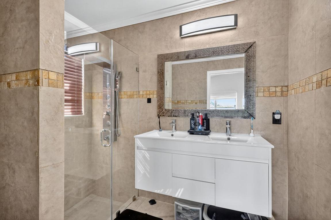 SILVER LAKES PHASE III REPLAT - Residential